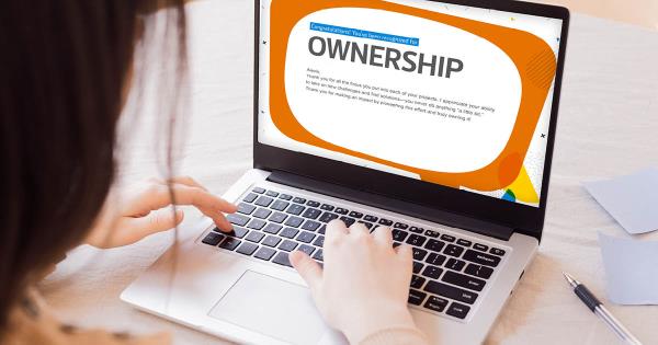 employee receiving recognition certificate